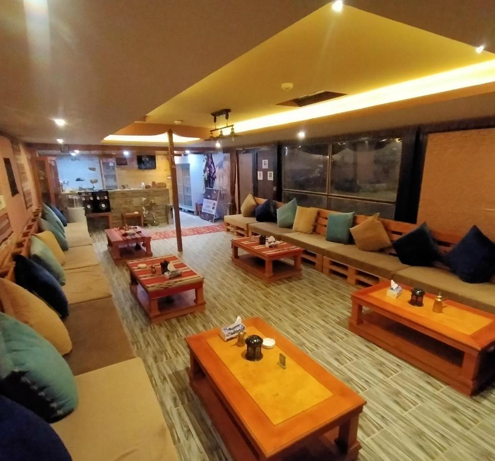 Hotel Petra Wassaif Camp à Wadi Musa Extérieur photo